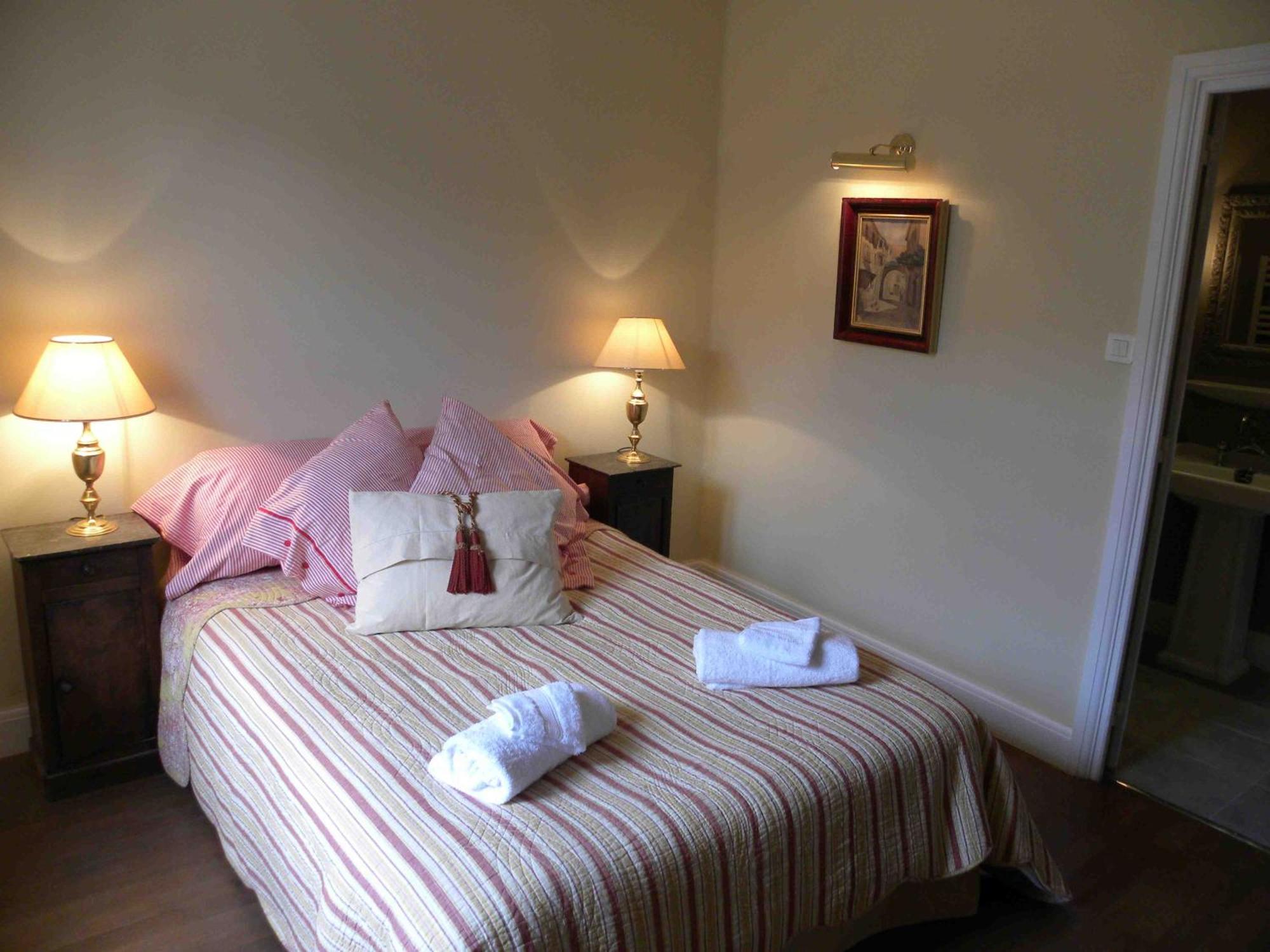 Le Logis Alexandra Bnb La Trimouille Экстерьер фото