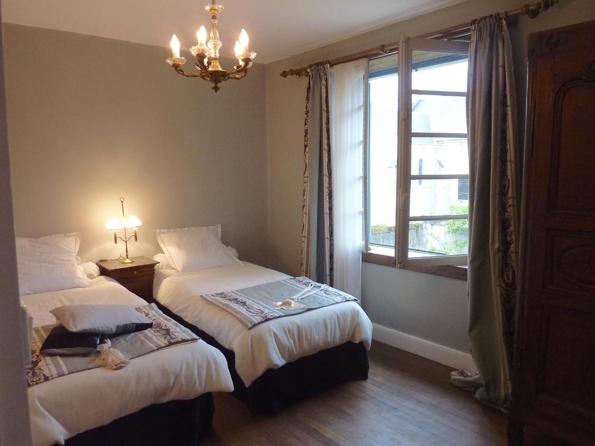 Le Logis Alexandra Bnb La Trimouille Экстерьер фото